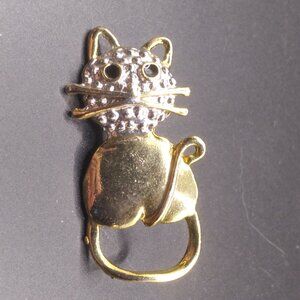 Cute Cat Brooch Eyeglasses Holder